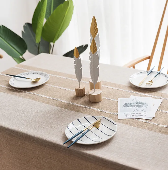 Minimalist Tablecloth With Tassels
