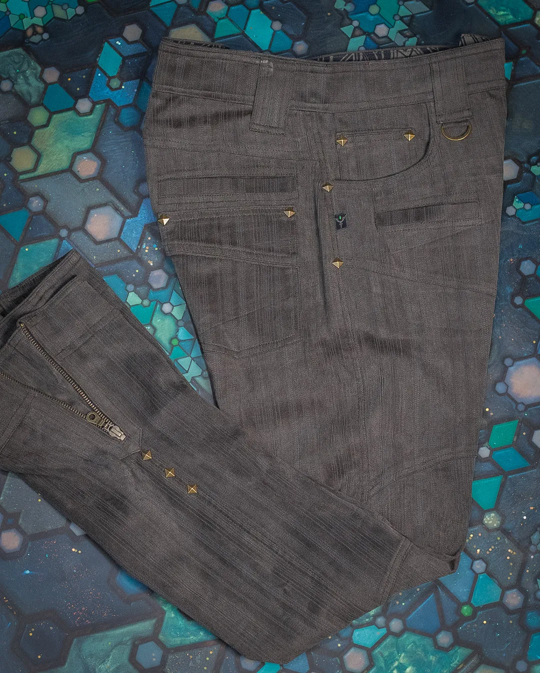 Pants Men - Grey Strippes / KODROÏ Retro Future